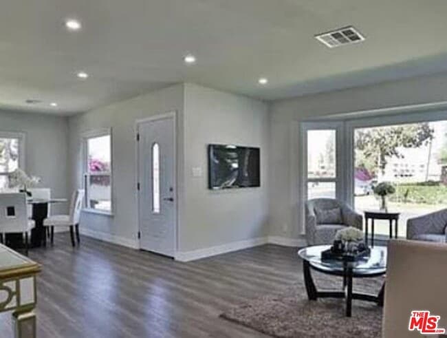 Building Photo - 6731 Rubio Ave