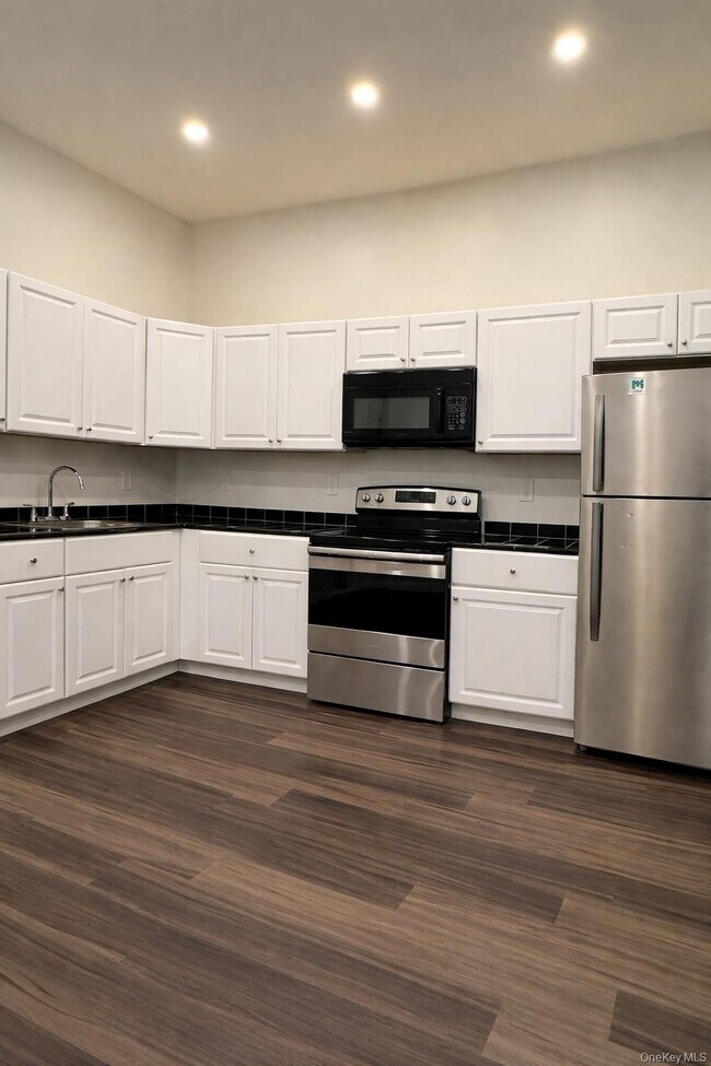 Foto del edificio - 420 Broadway