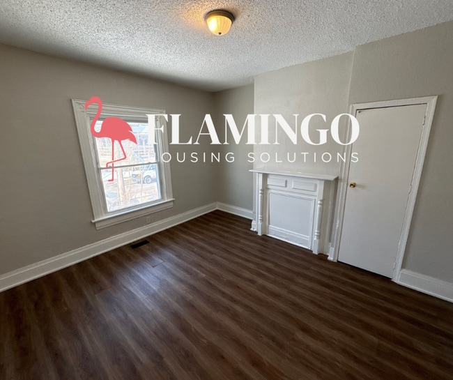 Building Photo - 112 N Irwin St