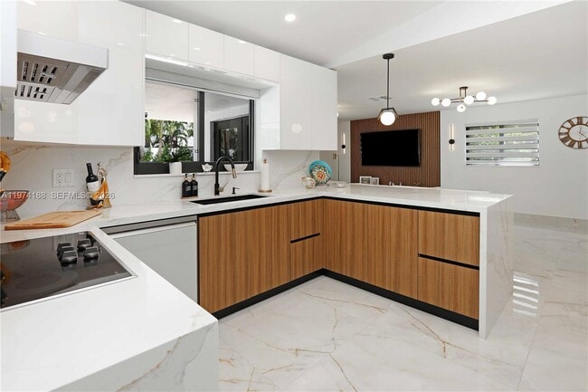 Foto del edificio - 14211 SW 31st St