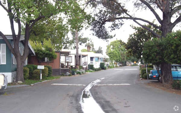 Primary Photo - Golden Wheel Mobile Home Park