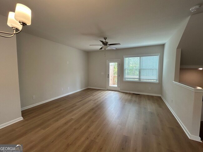 Foto del edificio - 3715 Davis Cir