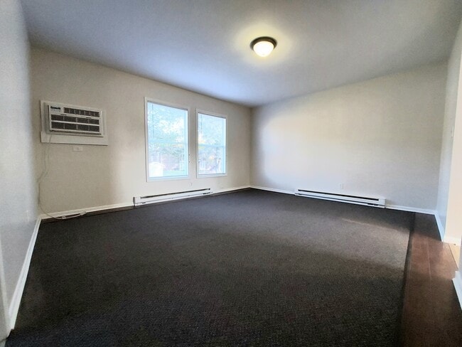 Building Photo - 308 Wilshire Dr