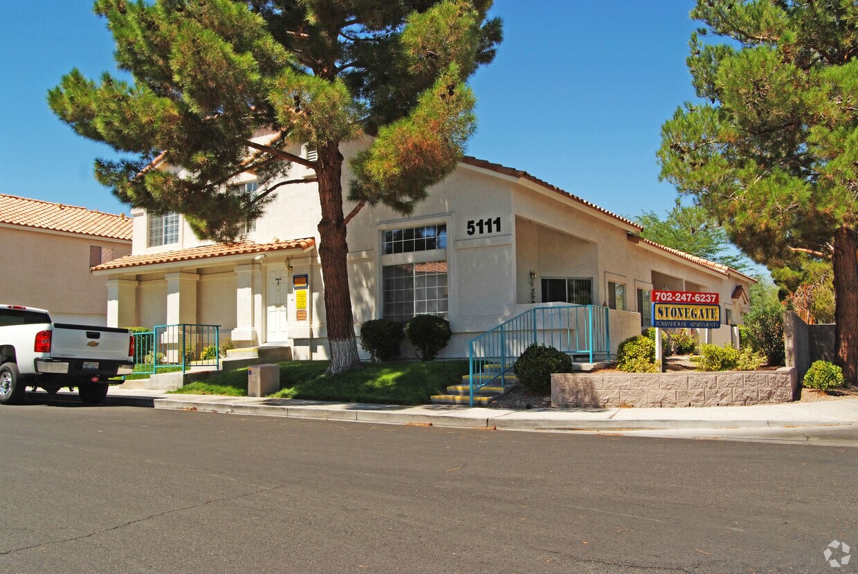 Stonegate Townhomes Apartments in Las Vegas, NV