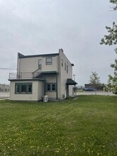 Building Photo - 601 Belknap St
