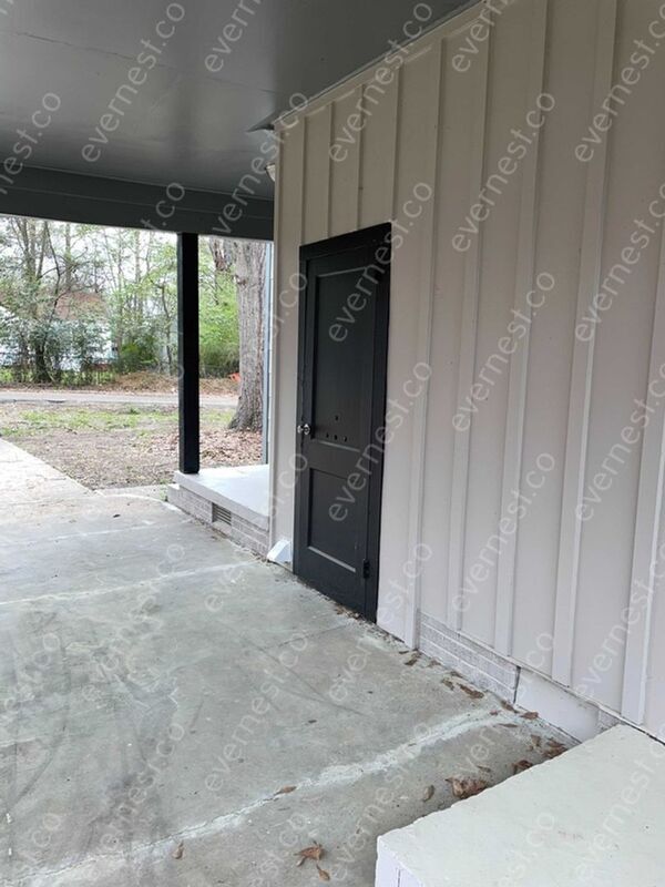 Building Photo - 3058 Windsor Ave