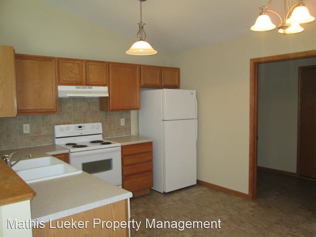 Building Photo - 3 br, 2 bath House - 1716 Clover