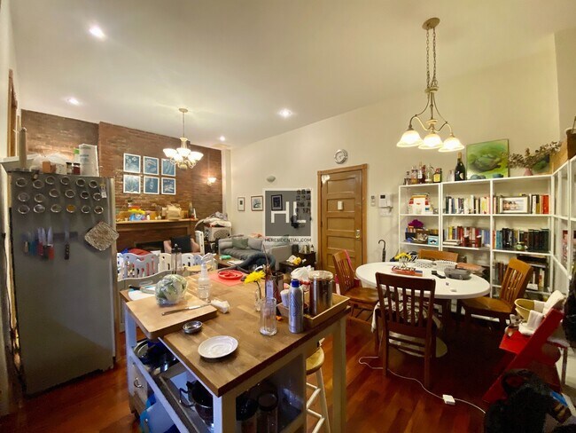 Building Photo - 863 CARROLL STREET 1B