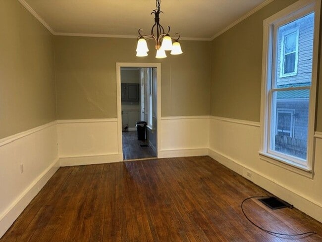 Building Photo - 432 Mulberry St