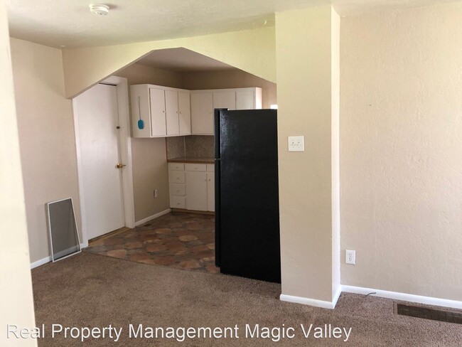 Building Photo - 2 br, 1 bath House - 409 7th Ave W