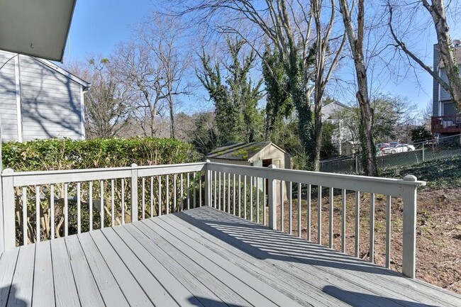 Foto del edificio - 5007 Laurel Springs Way SE