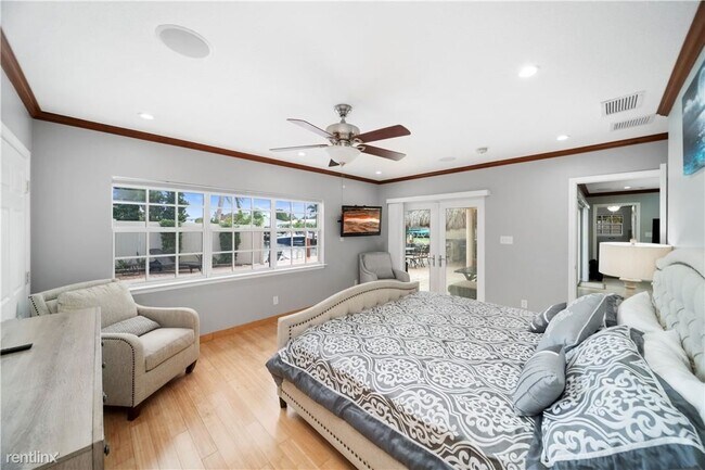 Foto del edificio - 5 br, 3 bath House - 1062 SE 22nd Ave