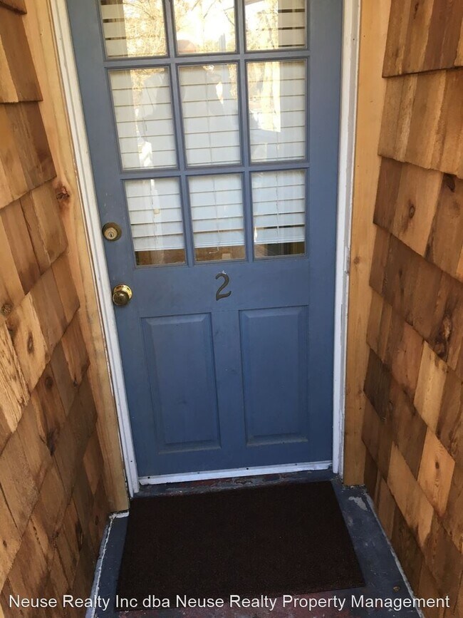 Building Photo - 1 br, 1 bath House - 802 N B Street #2