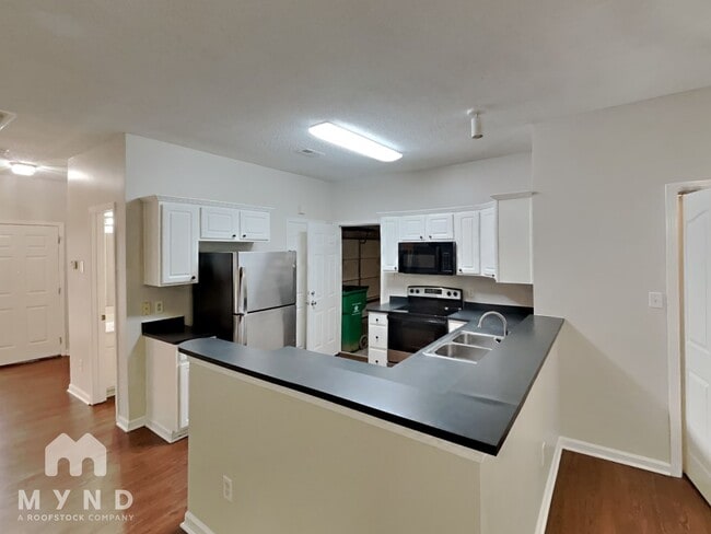 Foto del edificio - 6027 Briggs Dr
