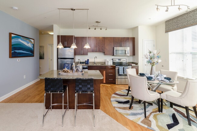 The Victor Stonebridge apartments — community photo - The Victor Stonebridge