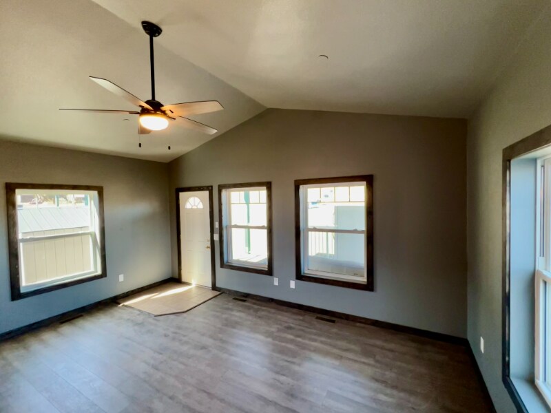 2505 Cottontail Rd, Gallatin Gateway, MT 59730 House Rental in