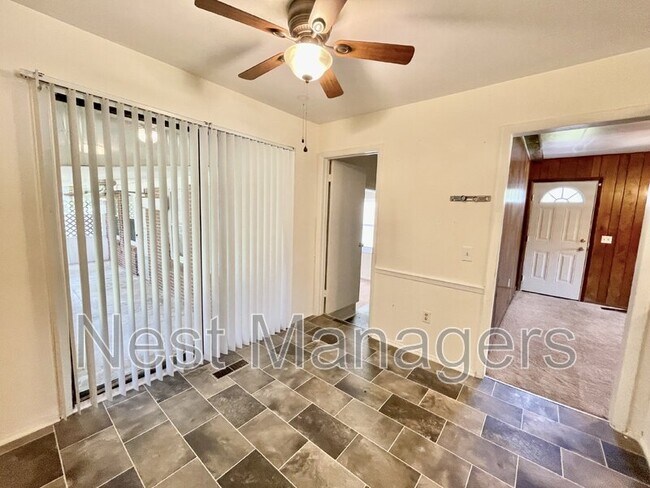 Foto del edificio - 717 Rockwood Dr