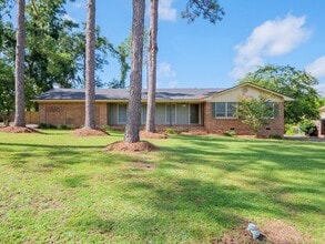 Building Photo - 1209 Linda Dr