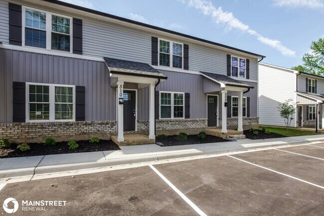 Building Photo - 510 Rogers Lake Rd E, Kannapolis, NC 28083
