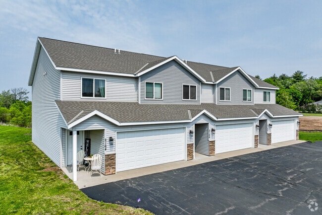 Building Photo - Liberty Townhomes