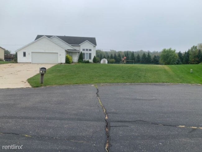 Building Photo - 5 br, 2 bath House - 6310 Groen Ct