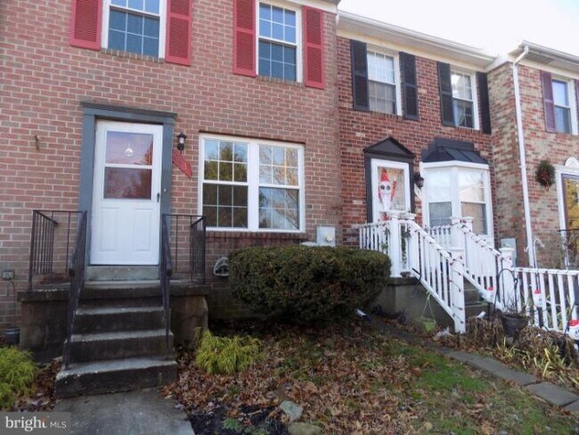 Foto del edificio - 943 Redfield Rd