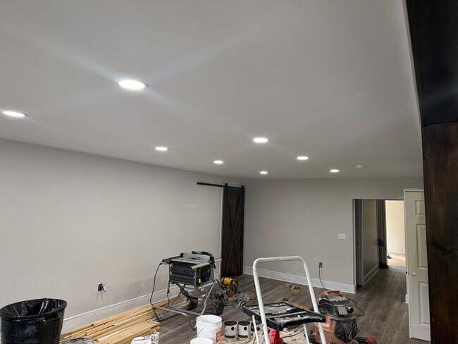 Foto del edificio - 3213 Plank Rd