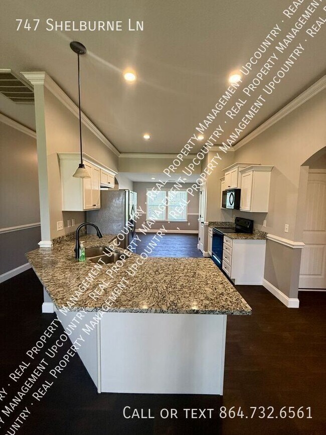 Building Photo - 747 Shelburne Ln