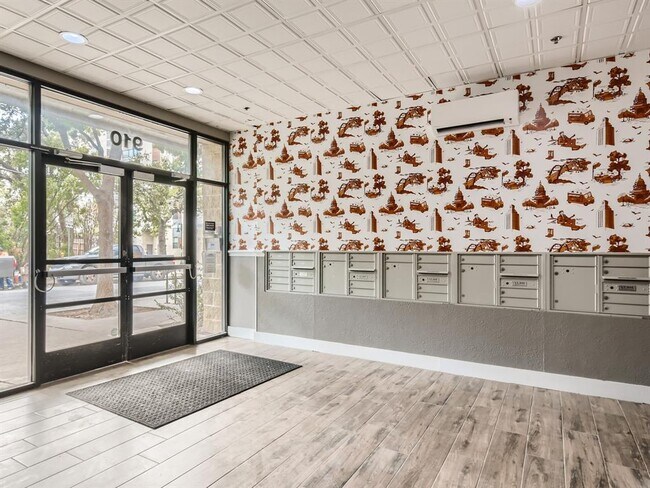 Foto del edificio - 910 W 25th St
