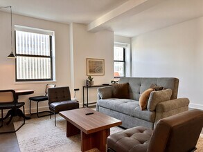 Building Photo - 758 N Broadway