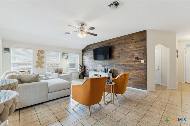 Foto del edificio - 5407 Laustin Ln