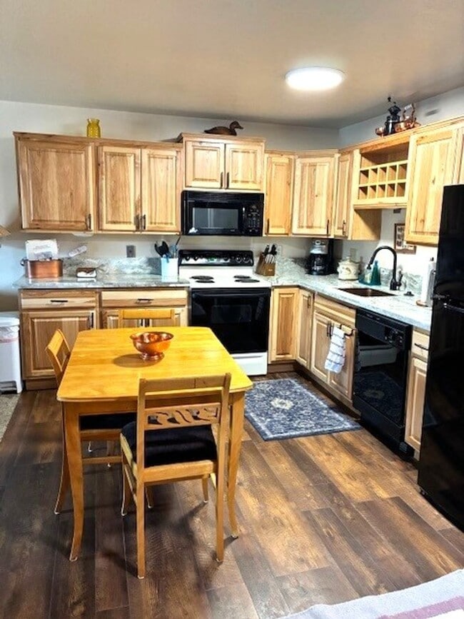 Foto del edificio - Winter Seasonal Rental- Dillon Valley East...