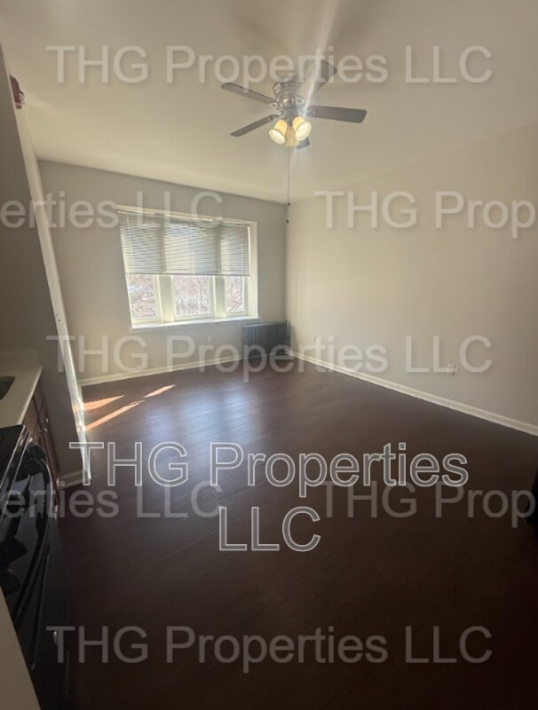 Foto del edificio - 641 Lincoln Ave