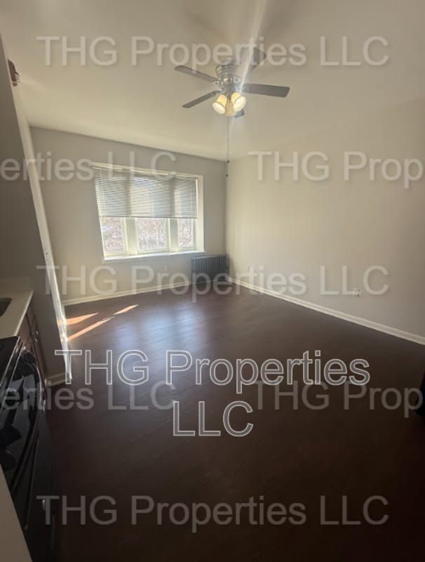 Building Photo - 641 Lincoln Ave