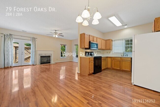 Foto del edificio - 79 Forest Oaks Dr