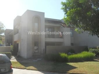 Primary Photo - 10802 Camino Ruiz