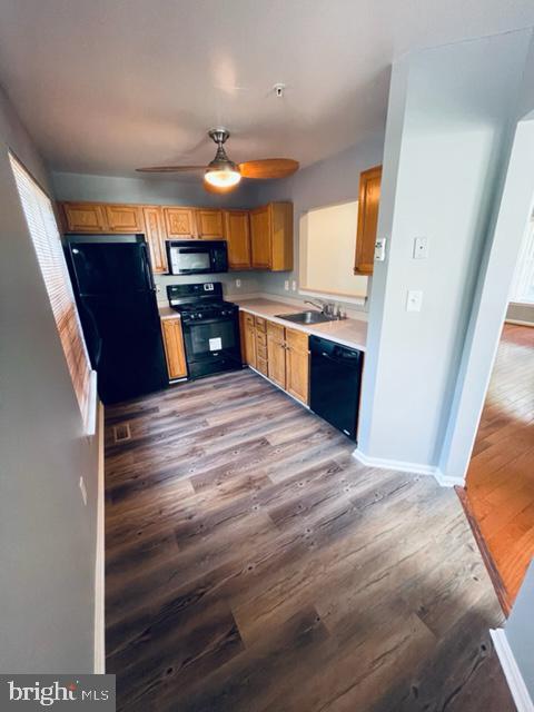 Building Photo - 7909 Fox Park Ct
