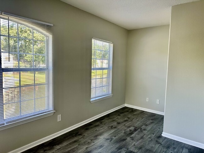 Building Photo - Spacious, One-Bedroom Condo In Plantation ...