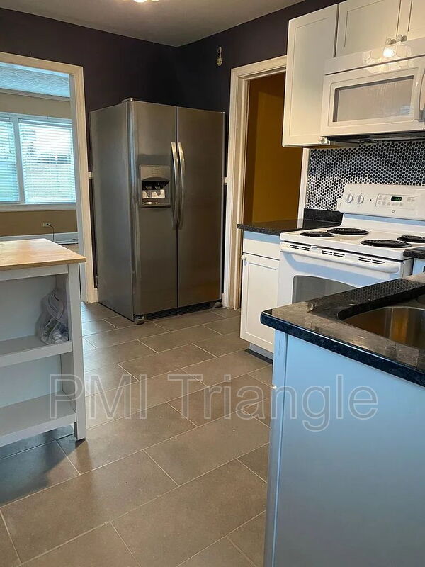 Photo - 127 Nelson St House