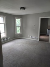 Building Photo - 46 Front Ave