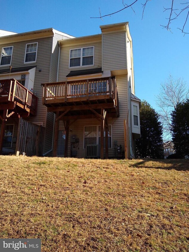 10038 Moxleys Ford Ln, Bristow, VA 20136 Townhome Rentals in Bristow