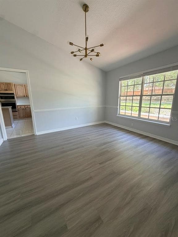 Building Photo - 1207 Almond Tree Ct