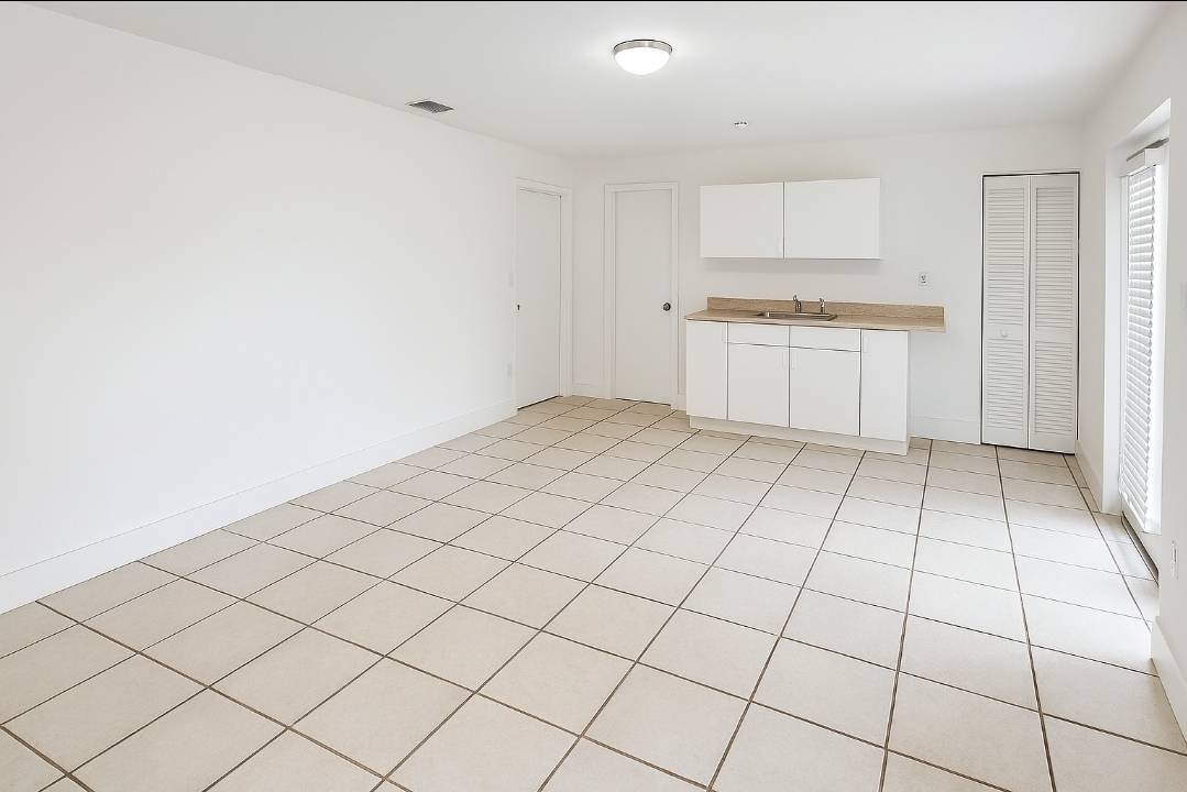Foto del edificio - 3292 SW 24th St