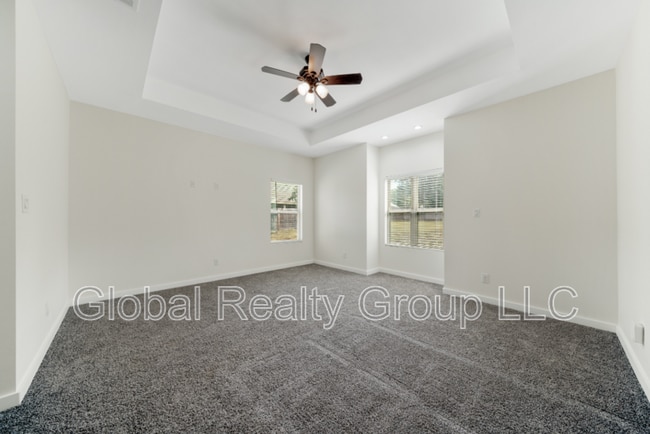 Building Photo - 2995 Fairwood Dr