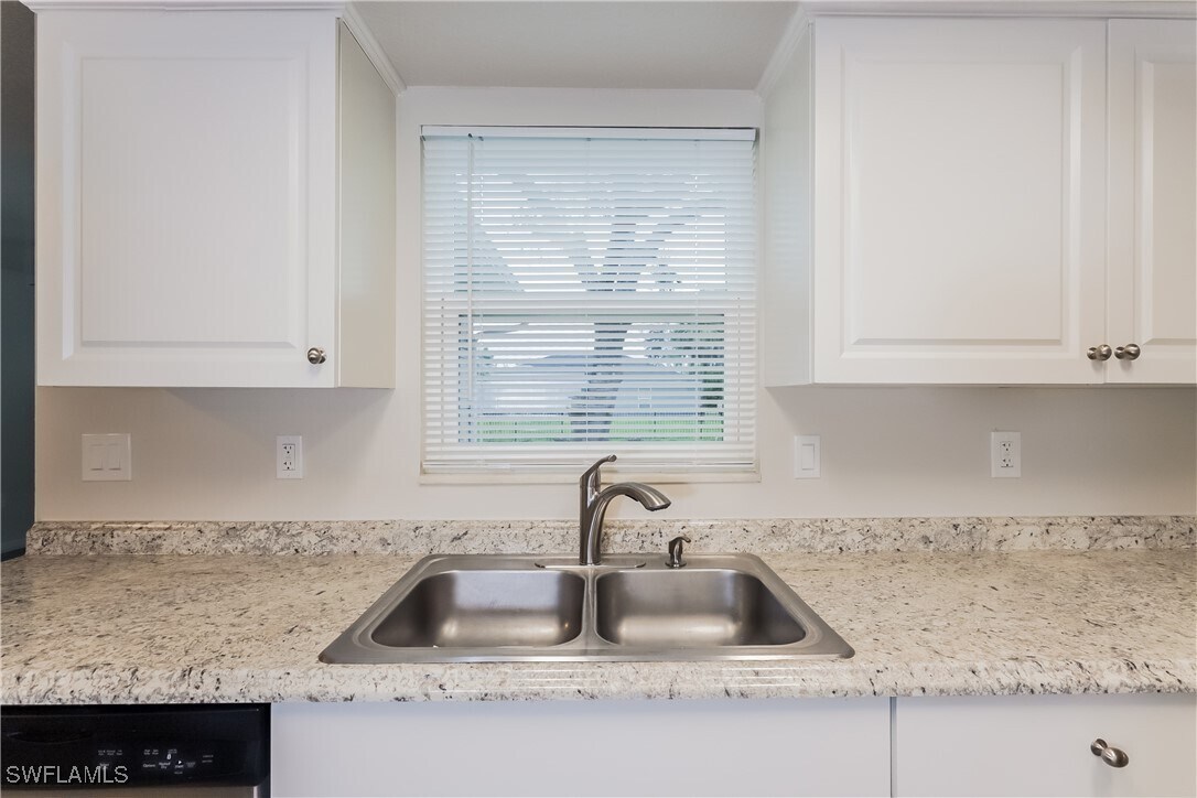 Foto principal - 21200 Argyle Ave