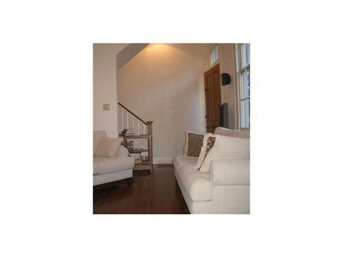 Building Photo - cjf3650