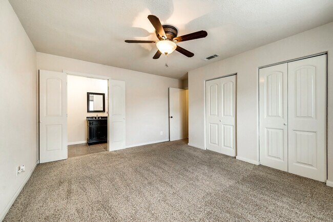 Foto del edificio - 3304 Crater Ln