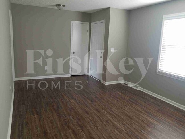 Building Photo - 4019 Ladson Rd