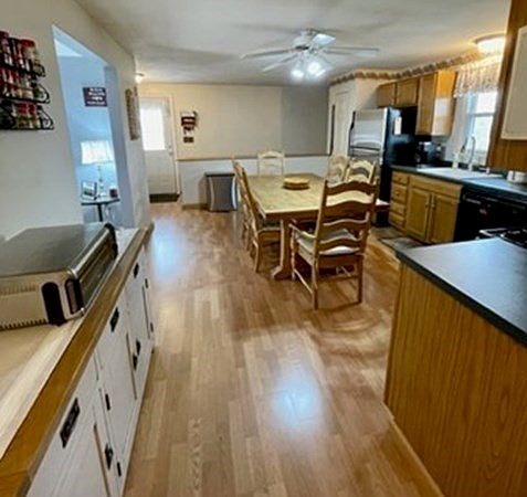 Building Photo - 41 S Riverview St