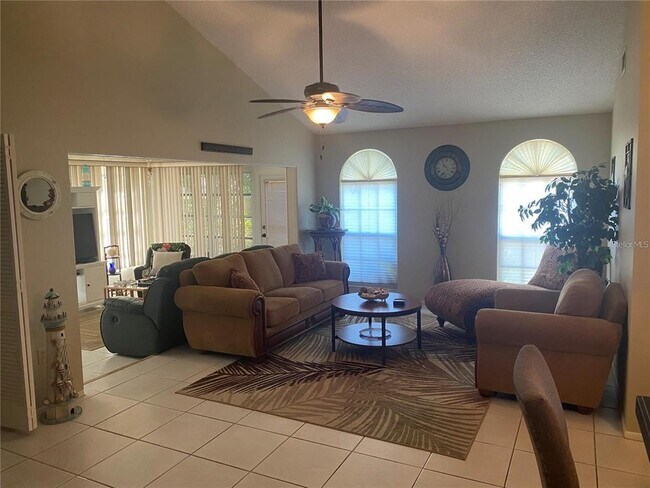 Foto del edificio - 5712 34th St Ct W